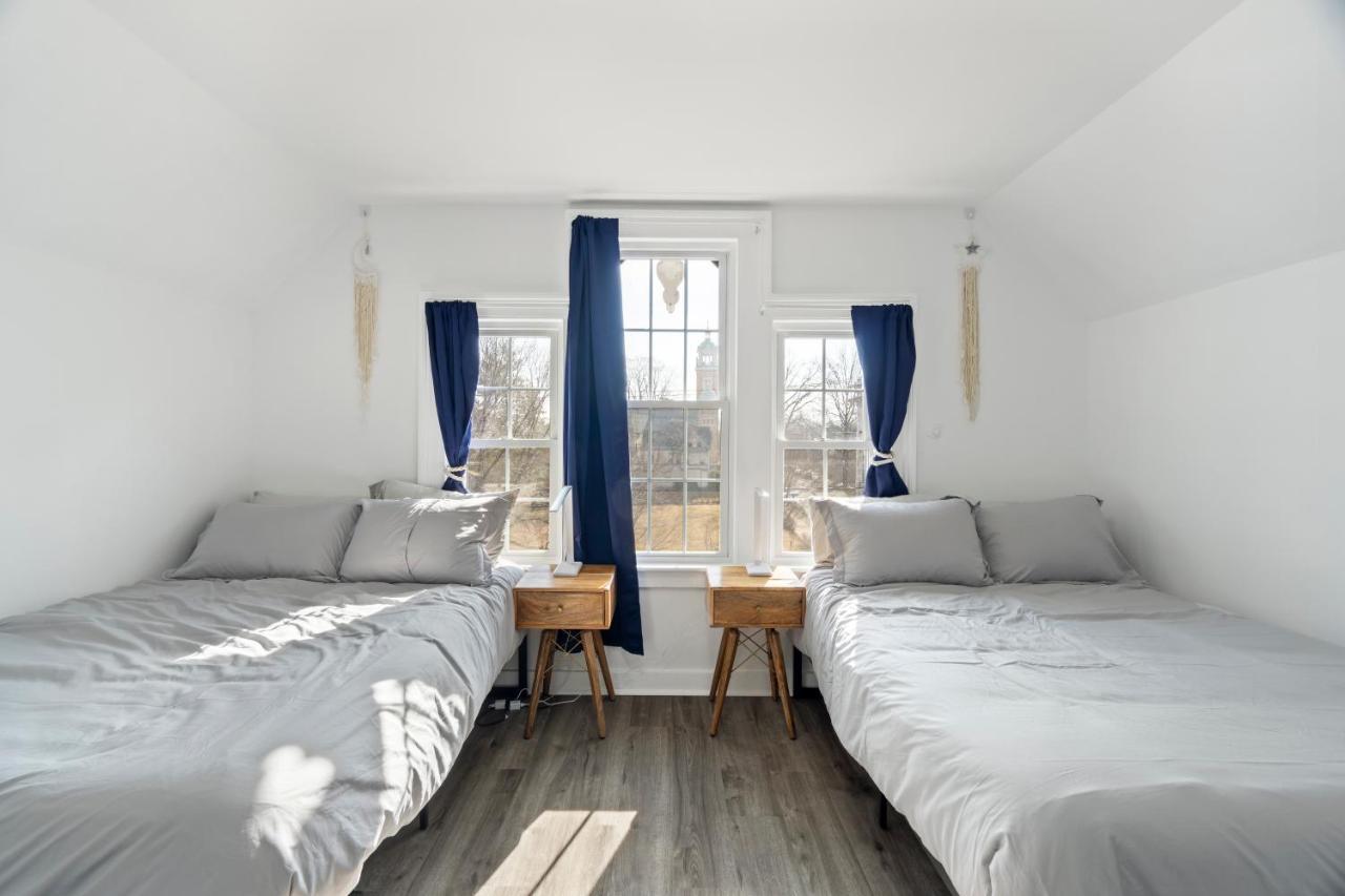 Apartament Cozy Gem In The Heart Of East Rock With Free Parking Near Yale And Dt New Haven Zewnętrze zdjęcie